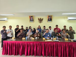 Serap Aspirasi Dan Berikan Piagam Penghargaan, Fahira Idris kunker ke Duri Kosambi 