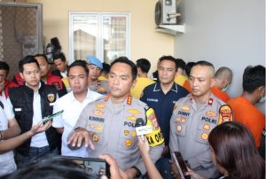 Polres Metro Jakarta Barat, Grebek Markas Judi online di Rumah Mewah Cengkareng