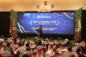 Ombudsman Berikan Piagam Penghargaan Polres Way Kanan Dalam Kepatuhan Pelayanan Publik 