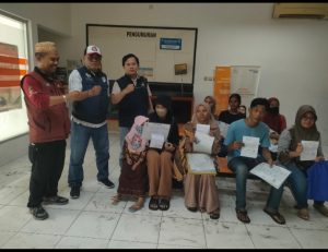 Kantor Pos Kalideres, Salurkan Bantuan Dana Kemensos, Lancar dan Teratur, Tanpa Potongan !