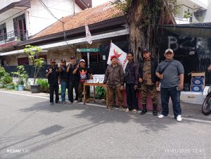 Berbagi ! Grib Jaya Maphar Bagikan Makanan Dalam Giat Jum’at Berkah 