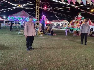 Pantau Kamtibmas di Pasar Malam, Polsek Way Tuba Lakukan Patroli KRYD Malam Hari
