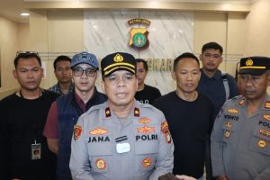 Polisi Amankan Pemotor yang Viral karena Lawan Arah dan Pecahkan Kaca Mobil
