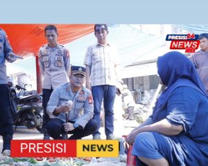 Polres Pinrang Pantau Harga Sembako di Pasar Sentral Pinrang.