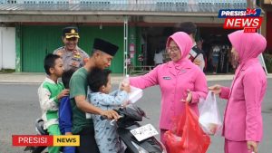 Bulan Penuh Berkah, Kapolres Berbagi Takjil di Jalinsum Negeri Baru Way Kanan