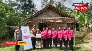 Bansos Ramadhan,Polisi Bumi Agung Bagikan Paket Sembako di Mulyo Harjo