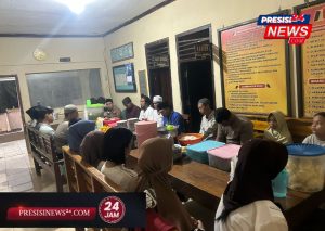 Berbagi di Bulan Ramadhan, Kapolsek Buka Puasa Bersama Warga di Polsek Rebang Tangkas