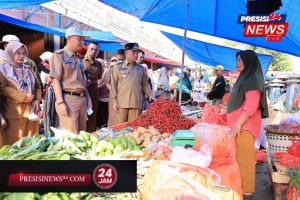 Wabup Mad Hasnurin Hadir Menjawab Keluhan Masyarakat Terhadap Kelangkaan Gas LPG.