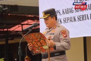 Serahterima Jabatan Kabag, Kasat Hingga Kapolsek Di Lingkungan Polres Sintang 