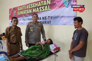 Polres Lampung Barat Gelar Bakti Kesehatan Sunatan Massal Dalam Rangka Hari Bhayangkara ke-79