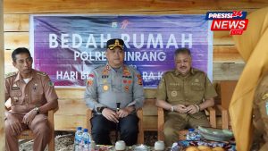 Polres Pinrang Gelar Bedah Rumah Dalam Rangka HUT Bhayangkara ke-79