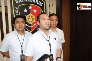 Polres Metro Jakbar Bongkar Sindikat Produksi Dan perdagangan Oli Palsu Di Kembangan