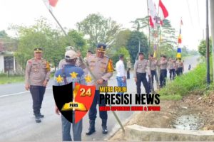 Sambut HUT RI ke-80, Kapolres Ajak Warga Kibarkan Bendera Merah Putih di Way Kanan