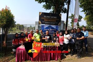 Lapas Kelas IIA Warungkiara Gelar Jumat Berkah, Bagikan Paket Makanan Untuk Masyarakat Sekitar