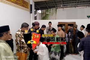 Ketum DPP Grib Jaya H.Hercules Rosario De Marshal, Berikan Santunan Ke Pondok Pesantren Baitul Makmur Kota Metro