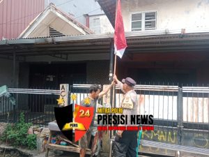 Polsek Metro Tamansari Polres Metro Jakarta Barat Ajak Warga Pasang Bendera Merah Putih Jelang HUT RI ke-80