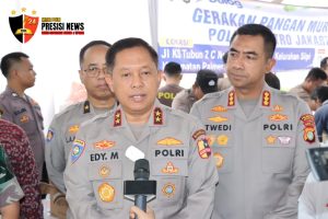 Gerakan Pangan Murah Polri dan Jumat Berkah Polres Metro Jakarta Barat, Ribuan Warga Jakbar Antusias Borong Beras dan Minyak