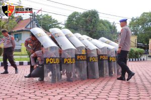 Tingkatkan Profesionalisme, Polres Sintang Gelar Latihan Dalmas