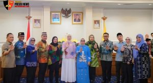 Bupati Way Kanan dr Ayu Asalasiyah Menandatangani Komitmen Pengendalian Penduduk & Keluarga Berencana