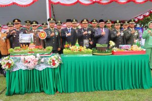 Sinergi TNI-Polri, Kapolres Sintang Ikuti Upacara HUT TNI ke-80 di Makodim 1205