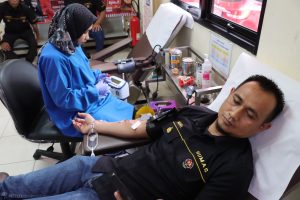Humas Polres Metro Jakarta Barat Gelar Donor Darah Sambut HUT Humas Polri ke-74 tahun 2025